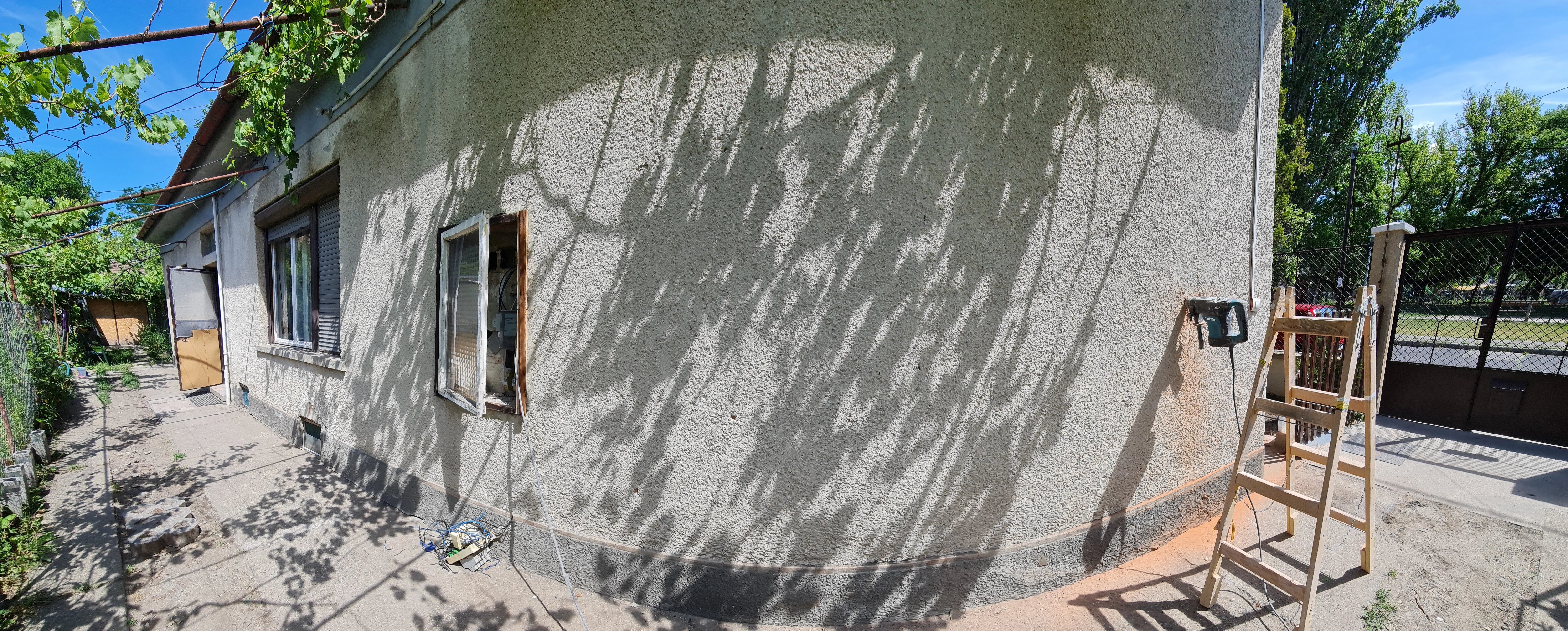 Csal&aacute;di h&aacute;z villanyszerel&eacute;s